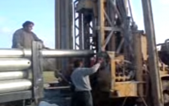 installing casing in water well 2